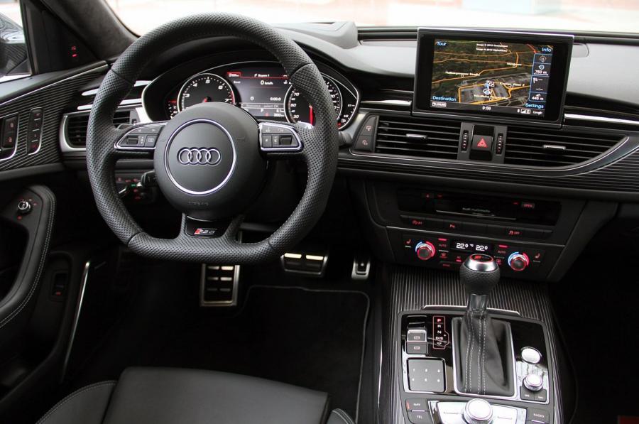 Торпедо Audi RS6 Avant (4G, C7) 2013 года  (WW) (фото 56 из 90)